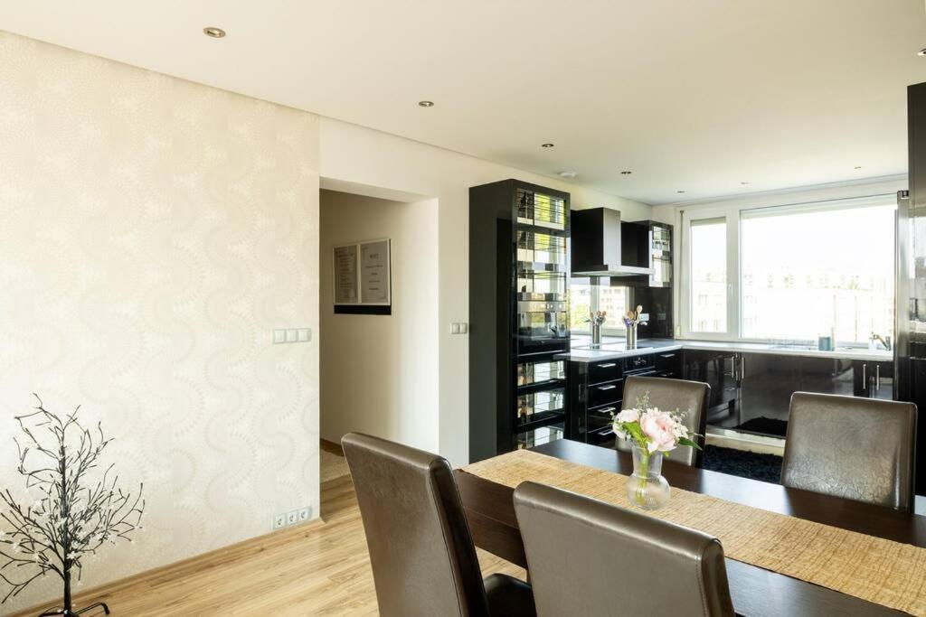 Martonfalvi Penthouse W Jacuzzi Debrecen Dış mekan fotoğraf